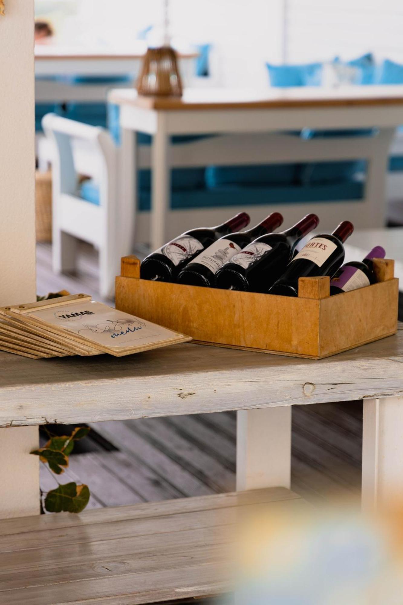 Eva Mare Hotel & Suites - Adults Only Agia Pelagia  Bagian luar foto